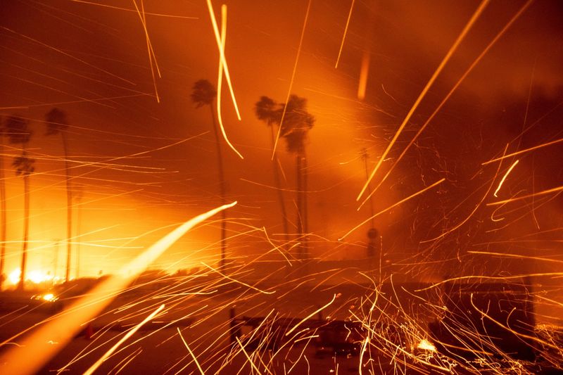 Hot Winds Can Push Flames Across Yards Fast Hot Winds Can Push Flames Across Yards Fast