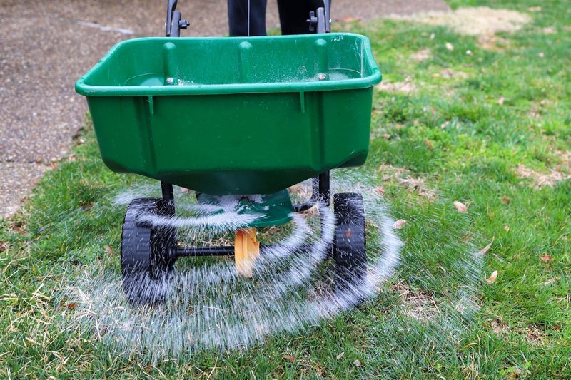 Keep Fertilizer Off The Pavement