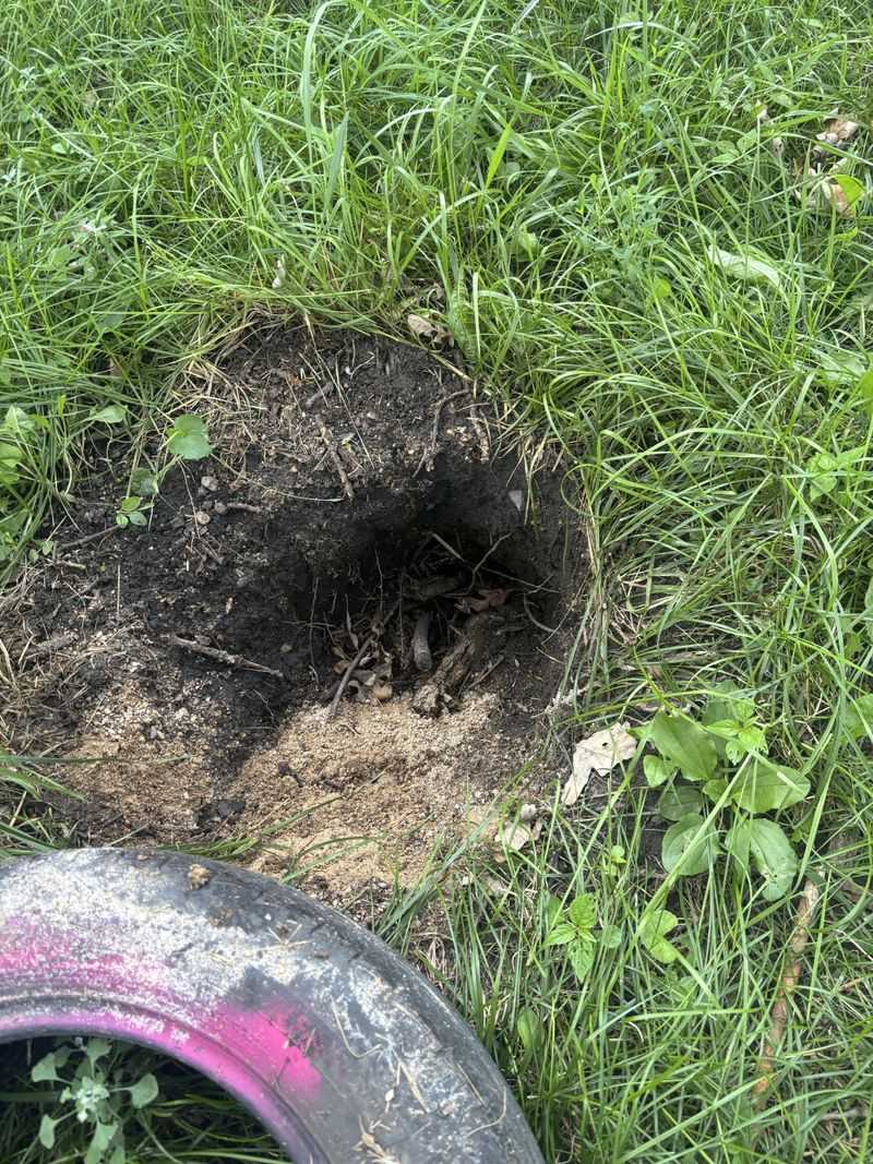 Level Deep Holes In More Than One Round
