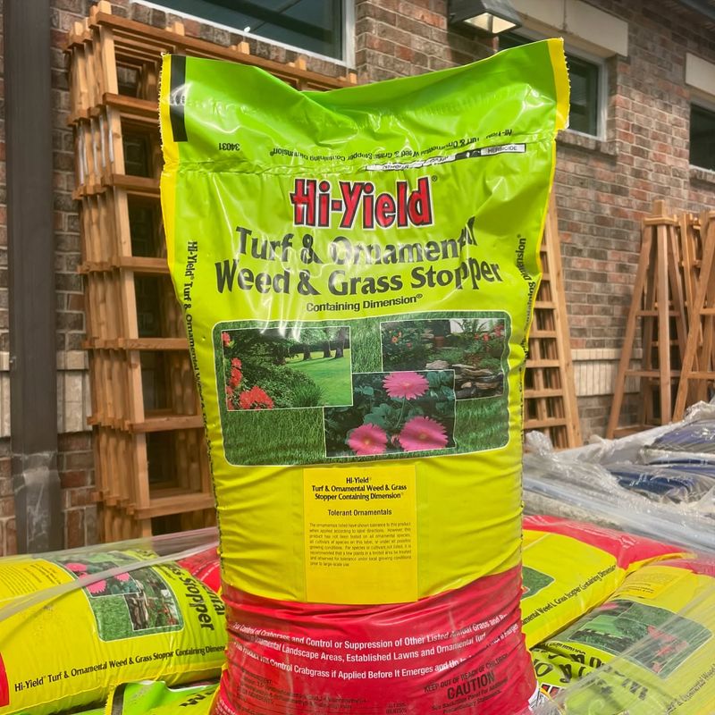 Pre-Emergent Herbicide Sets Up Next Year's Prevention Pre-Emergent Herbicide Sets Up Next Year's Prevention