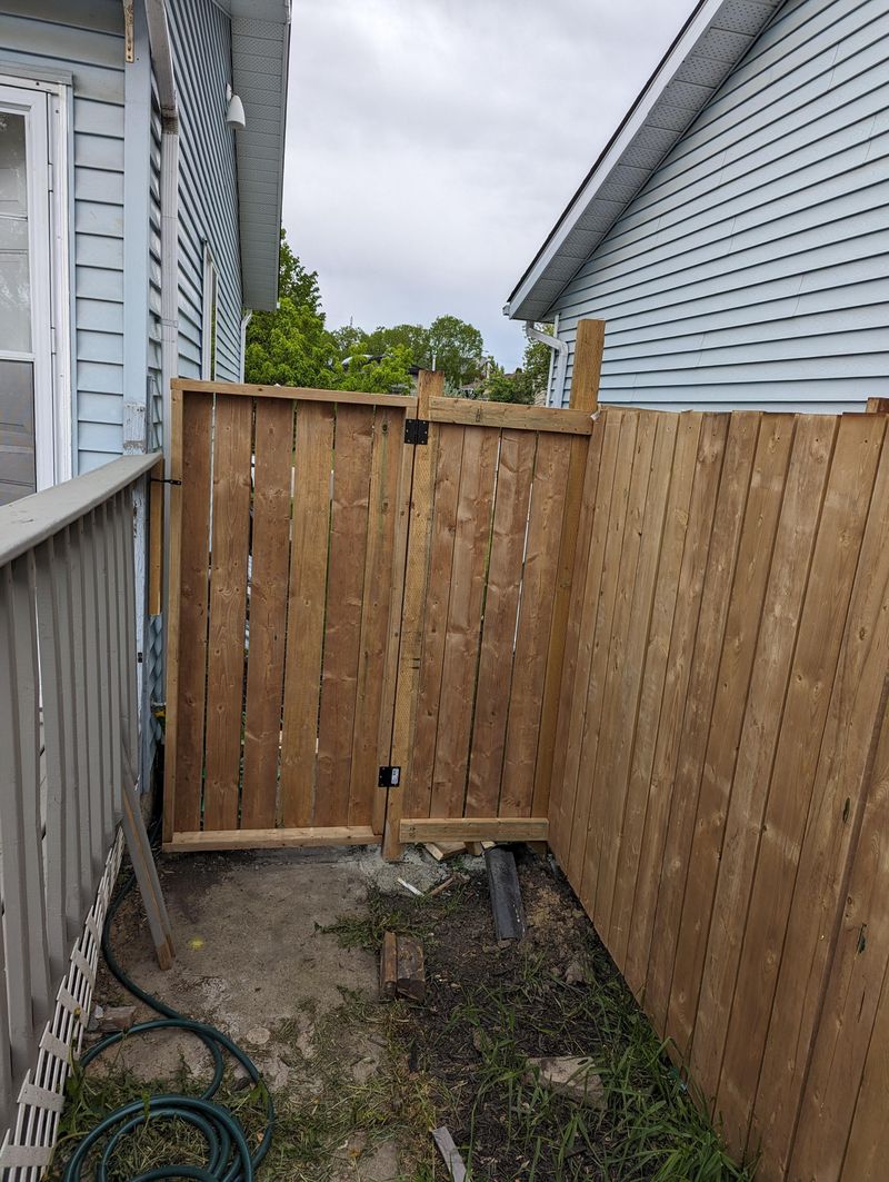 That House-Fence Connection Is The Riskiest Spot That House-Fence Connection Is The Riskiest Spot
