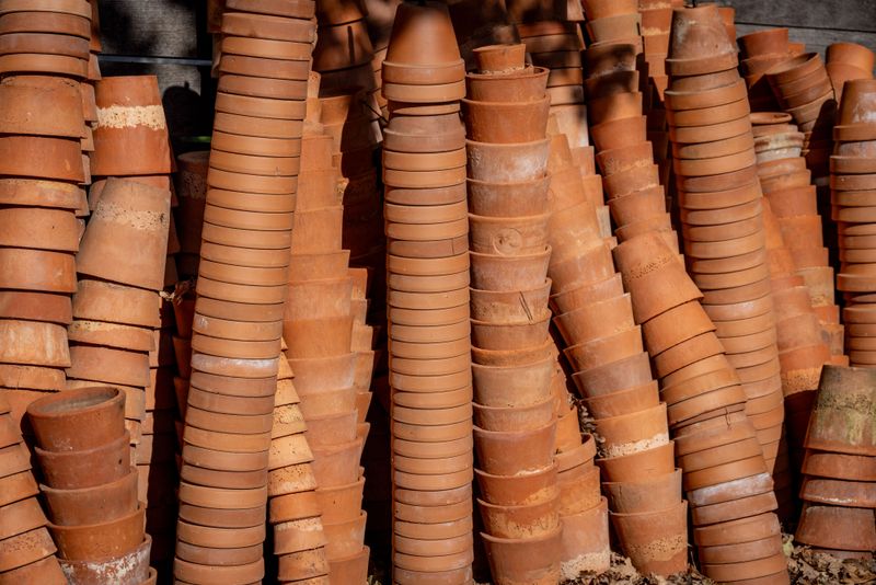 Clay, Sand, And Containers Each Play By Different Rules Clay, Sand, And Containers Each Play By Different Rules