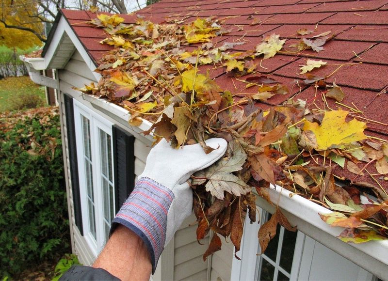 Clear Gutters Before Heavy Rain Hits Clear Gutters Before Heavy Rain Hits