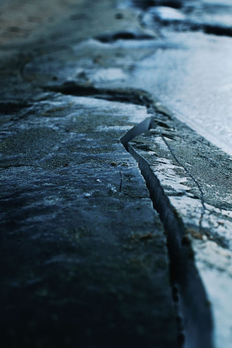 Deep Cracks That Stay Above Freezing All Season
