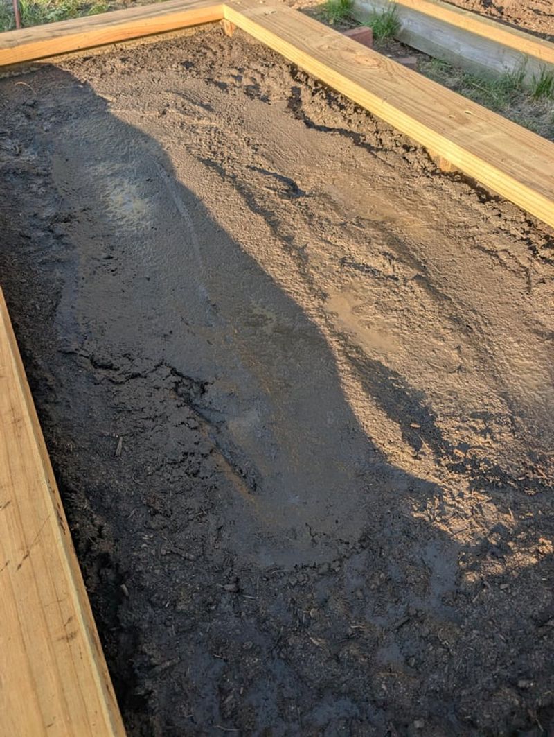Dry Organic Matter Sheds Water Fast