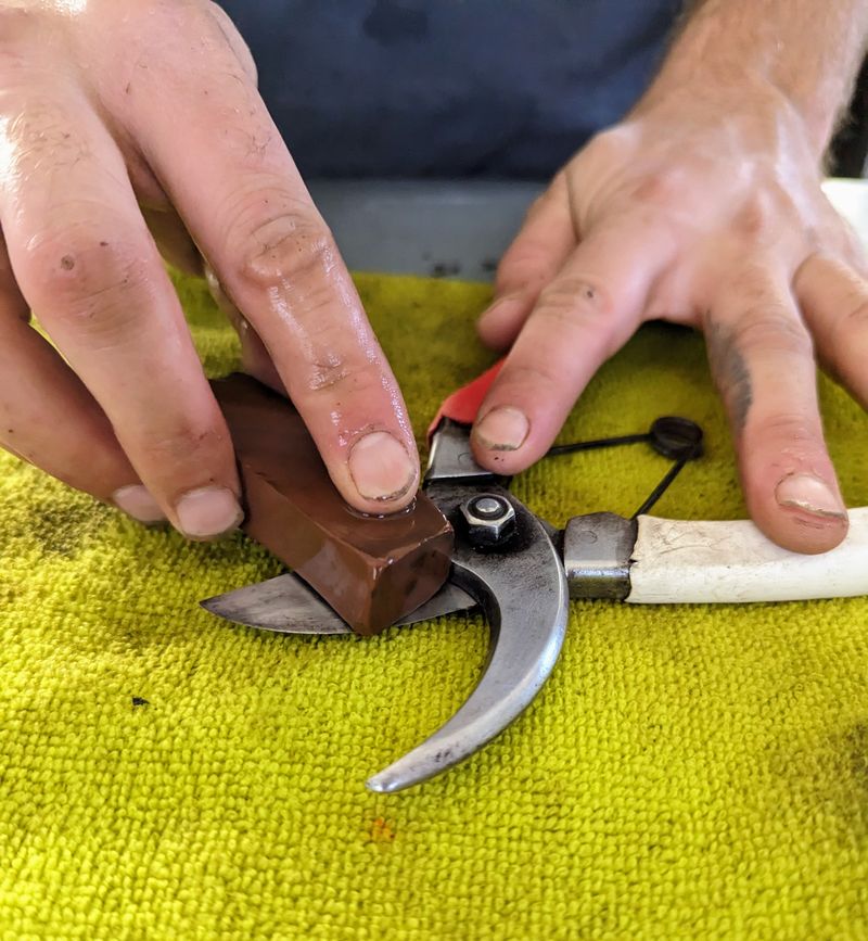 Dull Blades Make Wounds Worse Dull Blades Make Wounds Worse