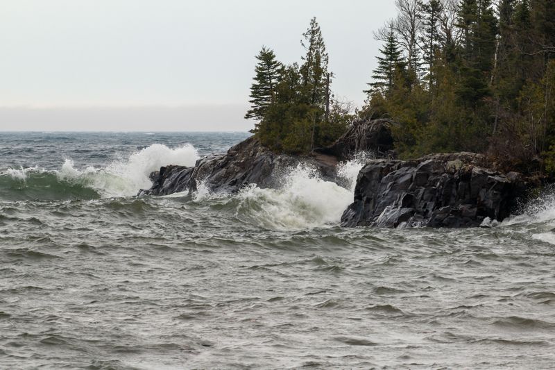 Lake Superior Acts Like A Giant Invisible Wall Lake Superior Acts Like A Giant Invisible Wall