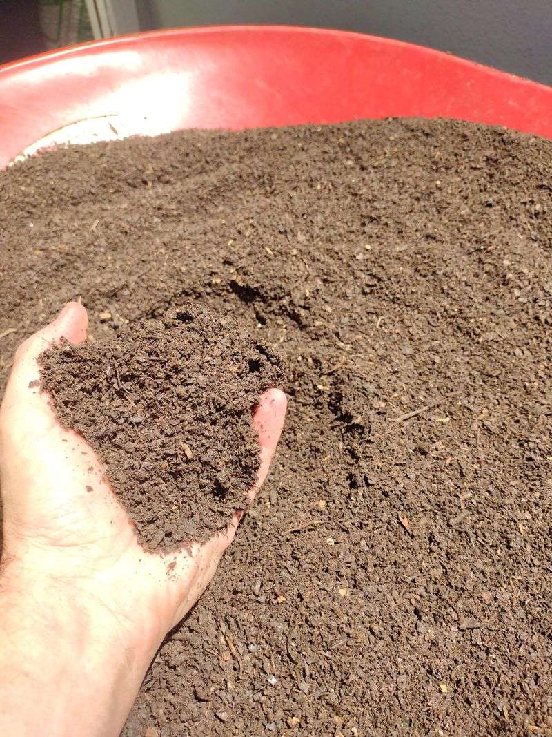 Mix In Compost To Build A Softer Sponge Mix In Compost To Build A Softer Sponge