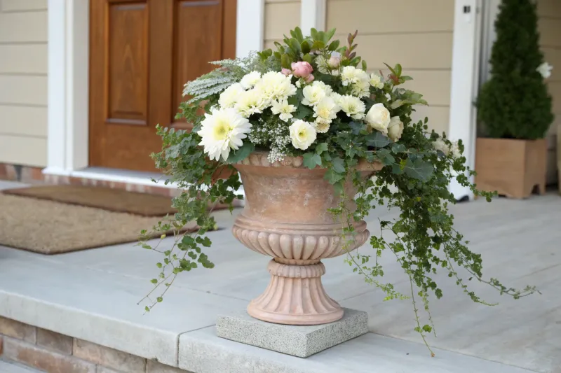 Pots with Intricate Designs, Lips, or Depressions