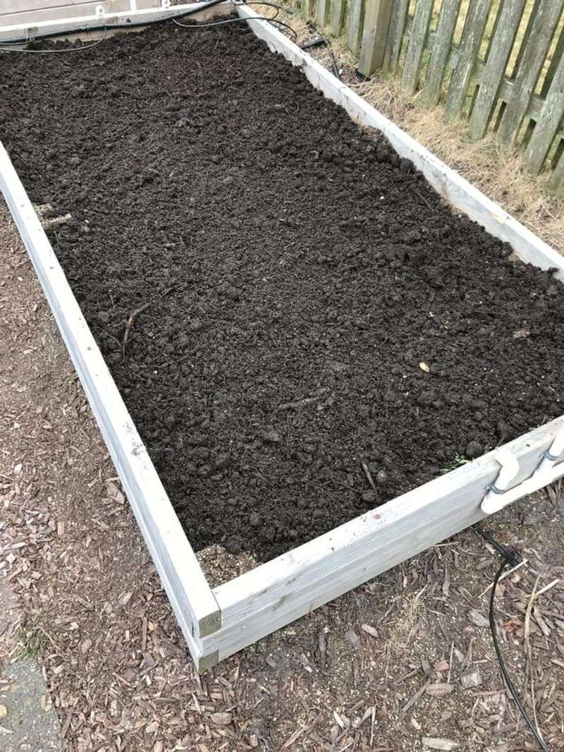 Refresh Soil With Compost Before Replanting Refresh Soil With Compost Before Replanting