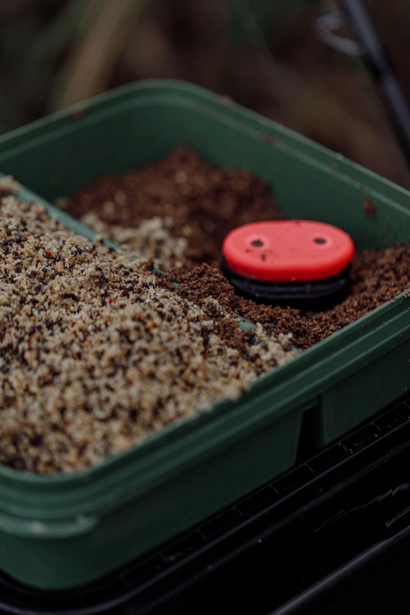 Sprinkle Iron Phosphate Bait Around Hungry Hot Spots Sprinkle Iron Phosphate Bait Around Hungry Hot Spots