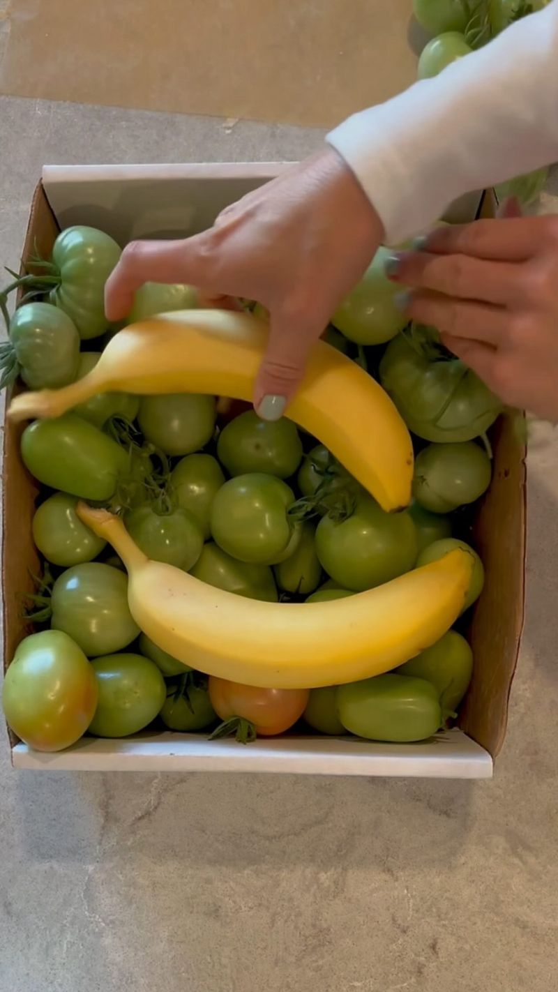 Storing Ripe And Unripe Fruit Together Can Complicate The Process
