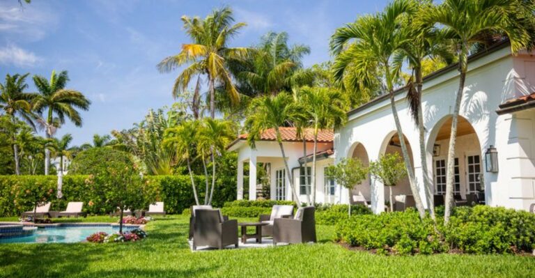 The Florida Landscaping Rule HOA Homeowners Should Know Before Starting A Fall Yard Makeover