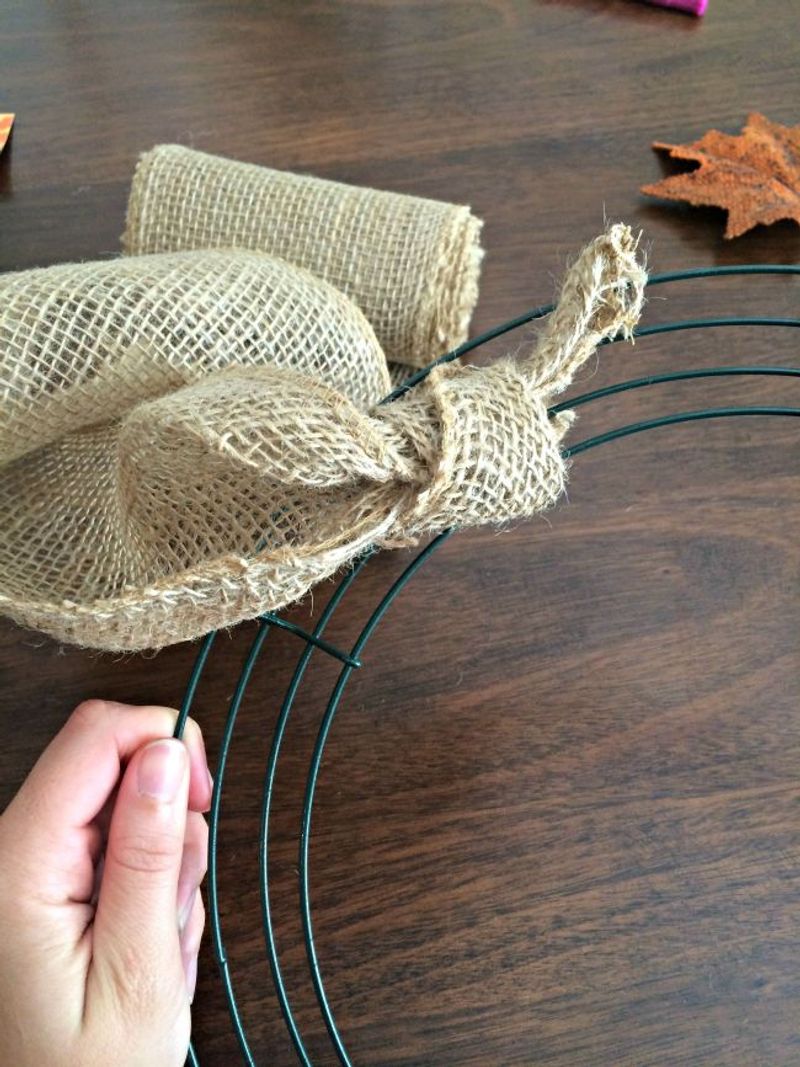 A Simple Frame For Loose Burlap