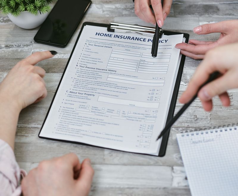 Avoid Signing Insurance Claim Rights Away Avoid Signing Insurance Claim Rights Away