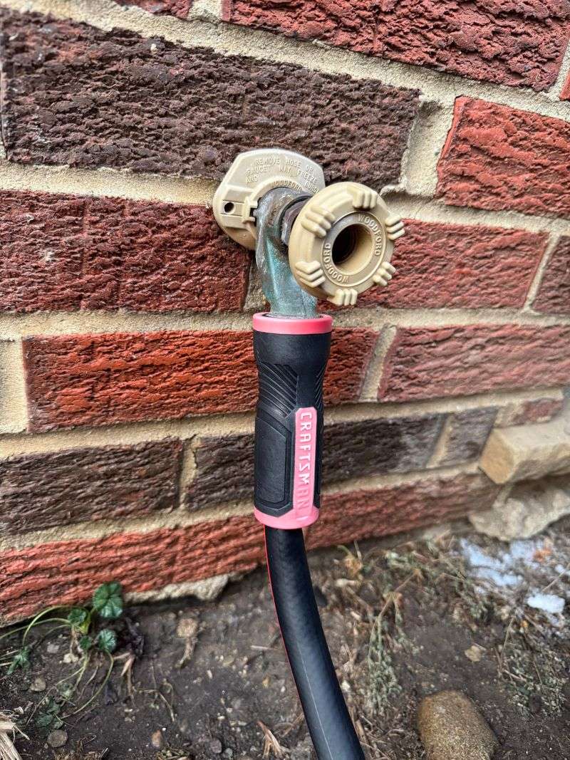 Disconnecting Hoses Before Hard Freezes Follow