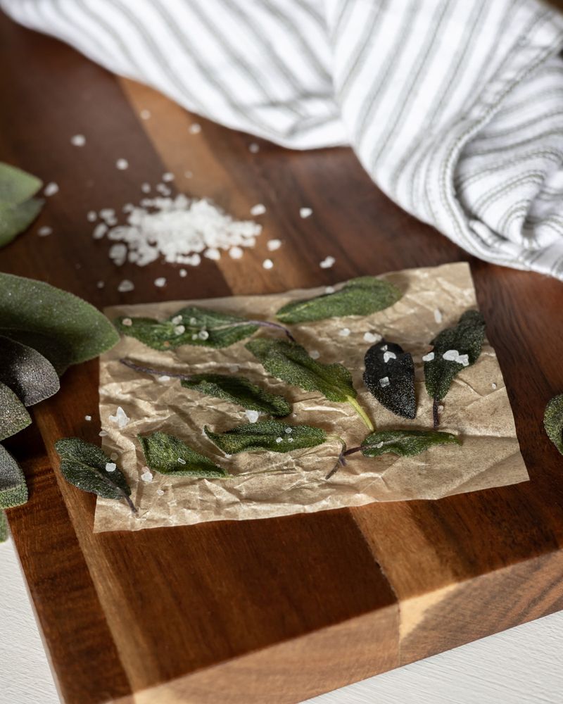 Fill Fragrant Sachets For Drawers And Closets