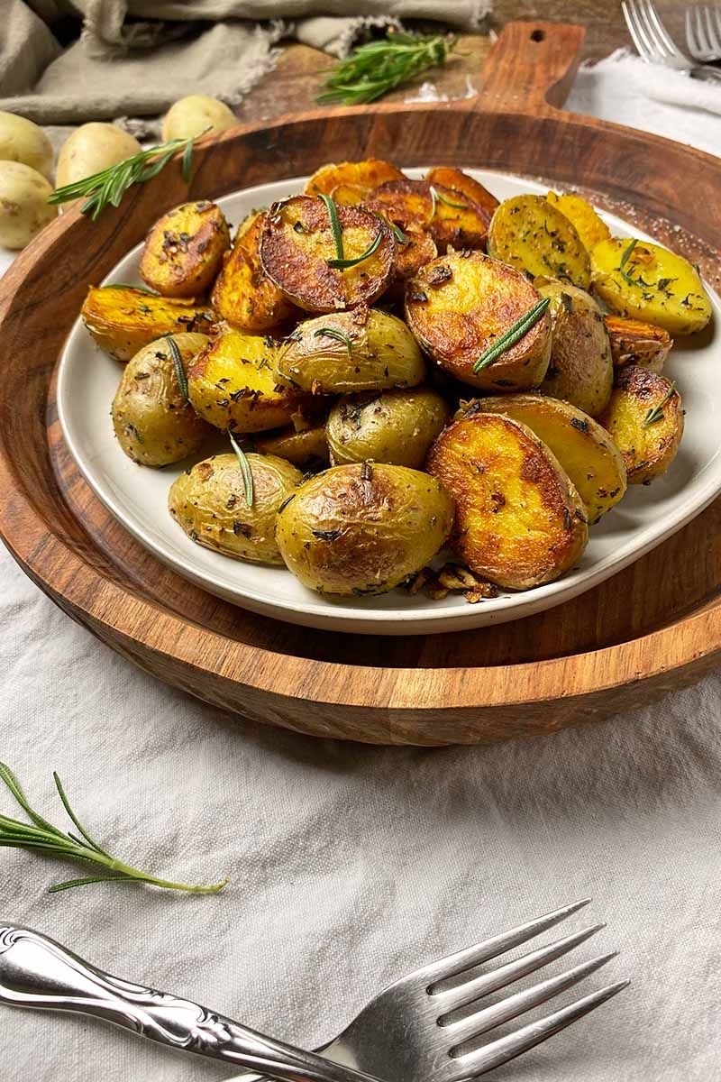 Flavoring Winter Roasts And Root Vegetables