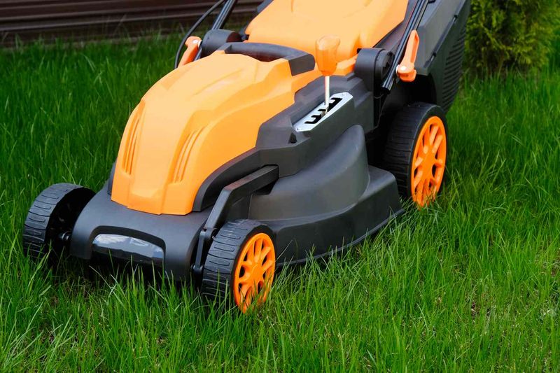 Lower The Height Slightly For The Final Mow Lower The Height Slightly For The Final Mow
