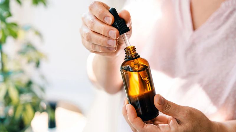 Mix A Light Clove Oil Spray Mix A Light Clove Oil Spray
