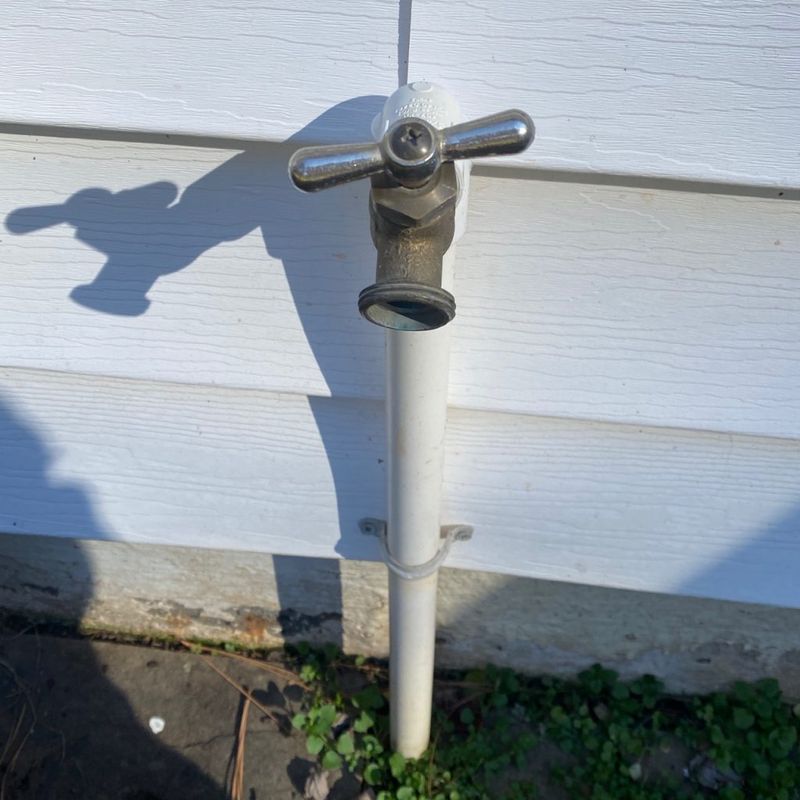Outdoor Faucets Can Crack Without A Cap