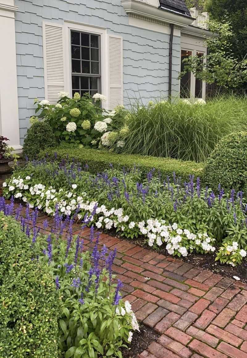 Plants On Both Sides Give Them Perfect Anchors