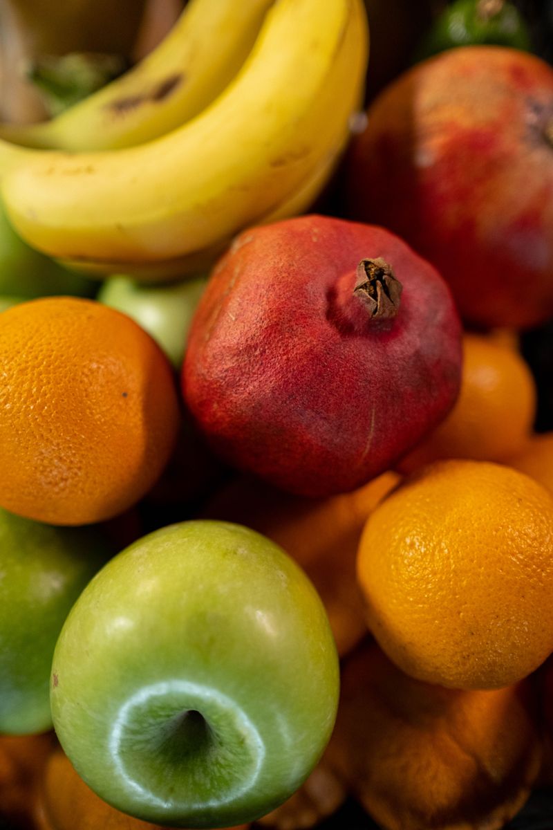 Ripe Fruit Ruins Stored Bulbs