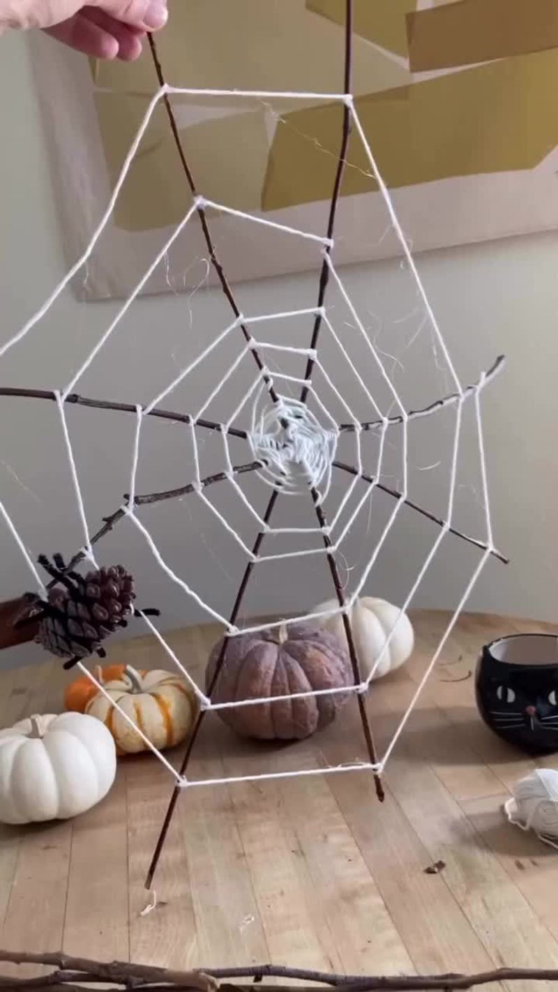 Weave A Spooky Web From Thick Rope Weave A Spooky Web From Thick Rope
